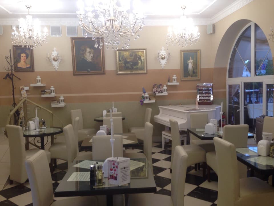 Chopin cafe (photo 1)