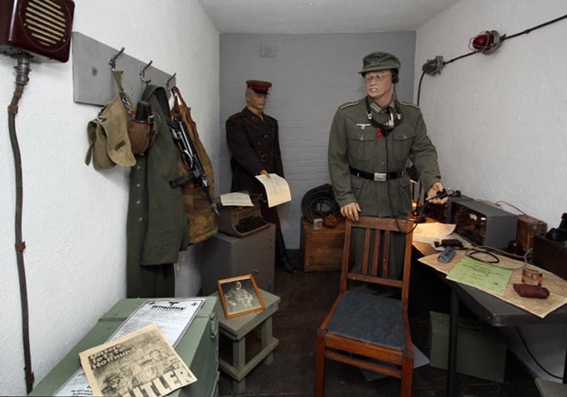 Bunker Museum (Bunker des Generals Otto von Lasch) (foto 1)