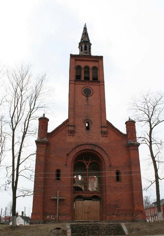 Darcemen Church (photo 1)
