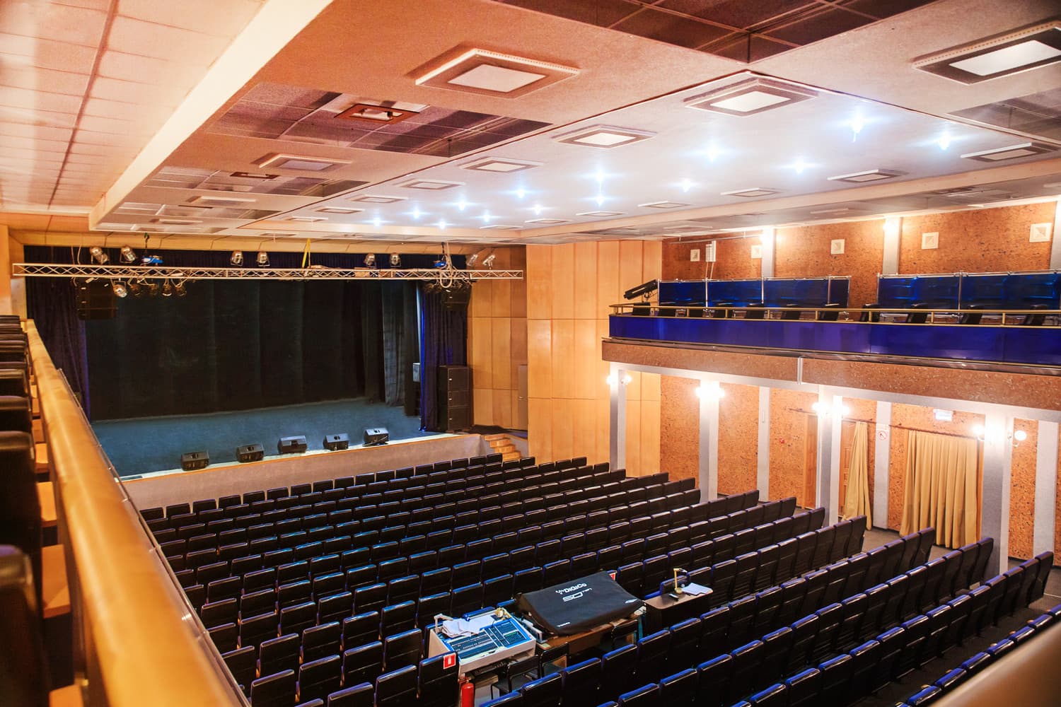 Concert - theater complex "Palace of Culture Railwaymen(Zheleznodoroznikov)" (photo 1)