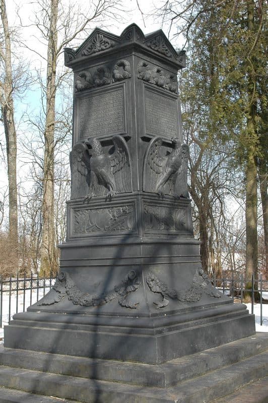  Obelisk von Barclay de Tolly (foto 1)