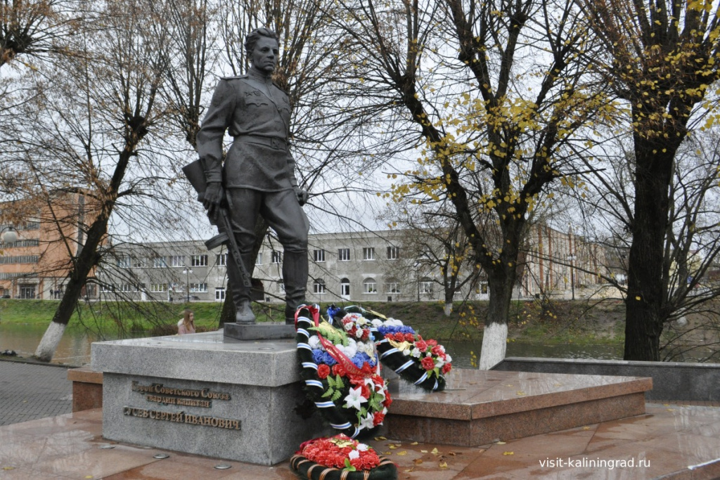 Памятник Гусеву.visit-kaliningrad.ru