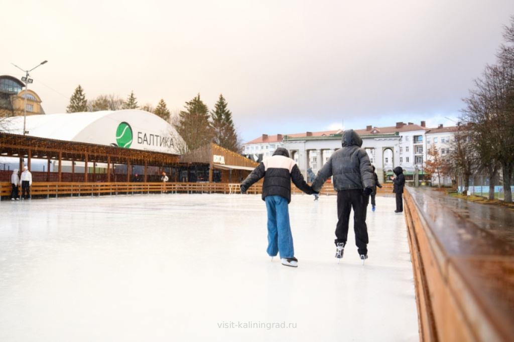 Каток на стадионе Балтика.visit-kaliningrad.ru Каток на стадионе Балтика.jpg