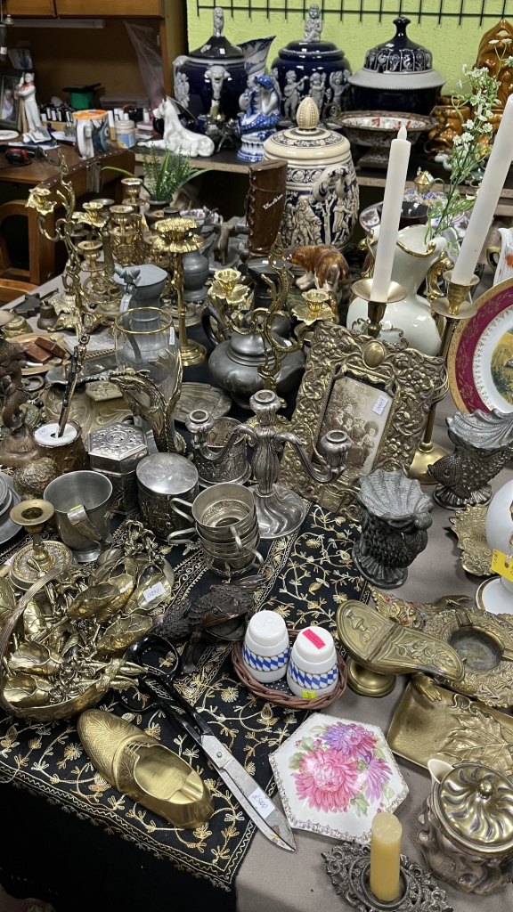 Магазинчик антиквариата в Черняховске.visit-kaliningrad.ru