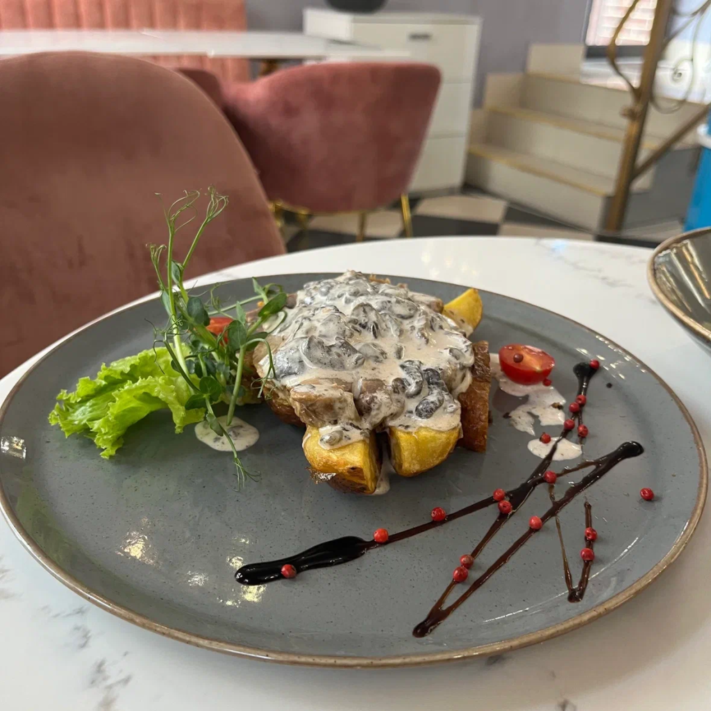 Буженина в сливочном соусе (1).png