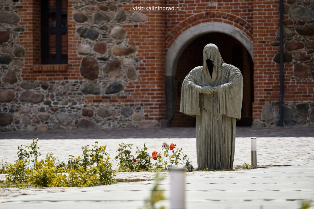 Замок Тапиау в Гвардейске.visit-kaliningrad.ru
