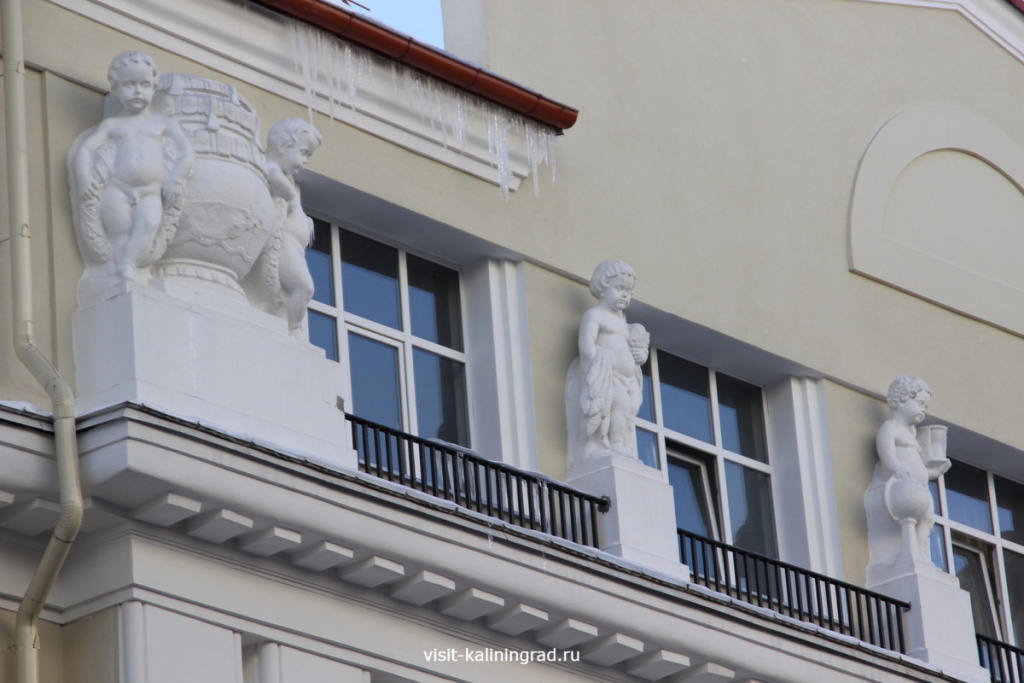 Скульптуры на корпусе КГТУ.visit-kaliningrad.ru Скульптуры на корпусе КГТУ.visit-kaliningrad.ru