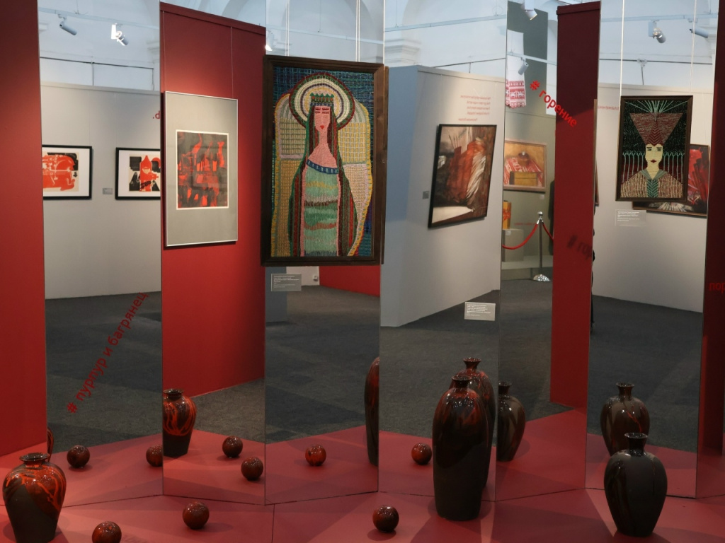 Космос красного.jpg