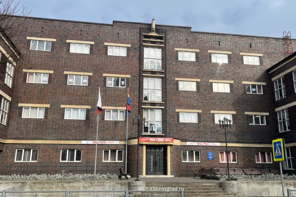 Гимназия в Черняховске.visit-kaliningrad.ru Гимназия в Черняховске.visit-kaliningrad.ru