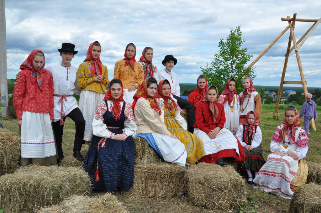Коми_Троича лун.jpg
