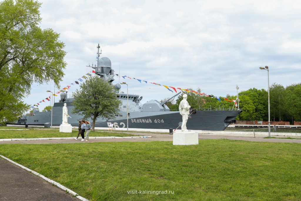 Площадь Военной Славы в Балтийске.visit-kaliningrad.ru Площадь Военной Славы в Балтийске.visit-kaliningrad.ru