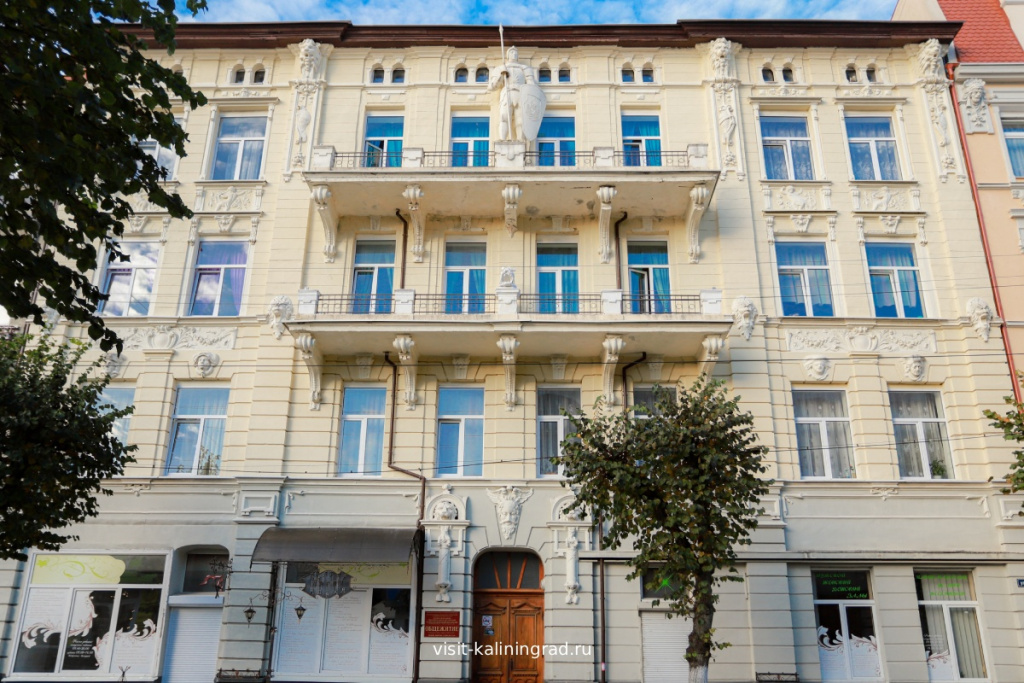 Дом с рыцарем в Советске.visit-kaliningrad.ru