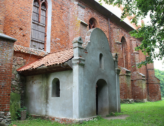 Кирха Тарау