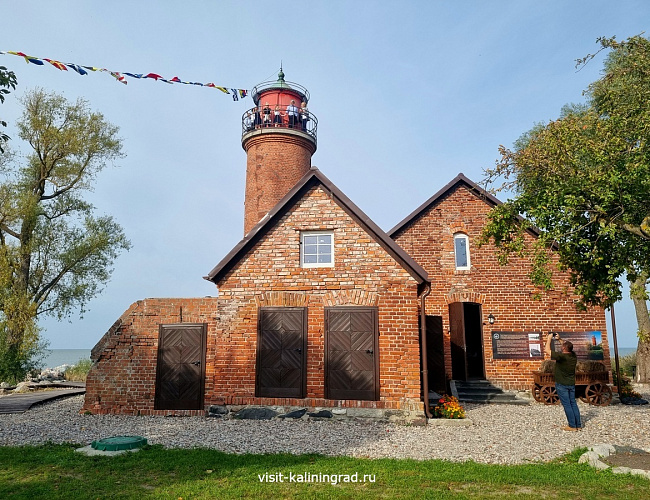Старый маяк в посёлке Заливино / Маяк Риндерорта