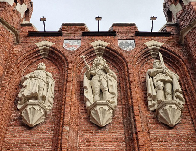 «Легенда в камне»: Форт №11«Дёнхофф», бастион «Обертайх﻿», музей «Марципана»