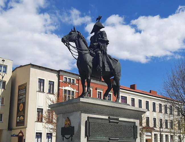 Monument to Barclay de Tolly