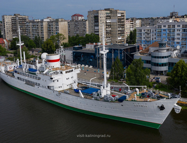 В океан после Победы