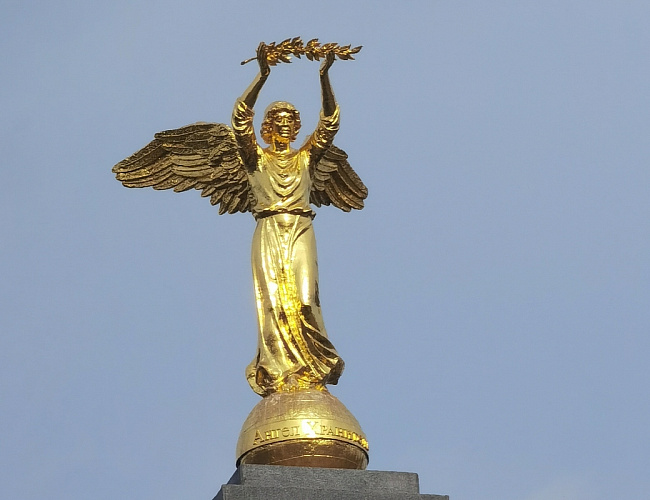 Скульптура «Ангел-хранитель мира»