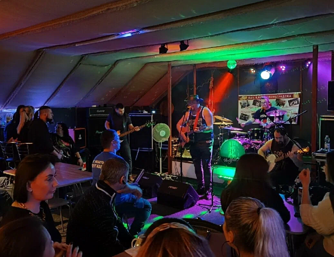 Караоке-клуб «Шестое Чувство»