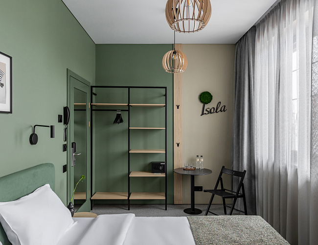 Отель «Изола»/«Isola»