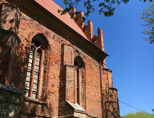 Кирха Тарау