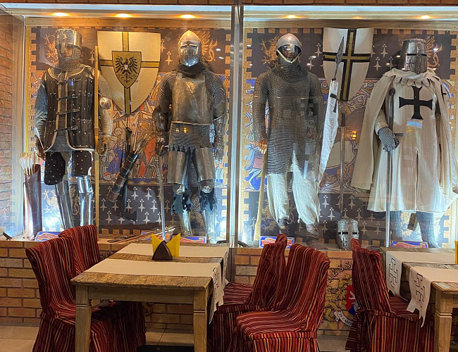 Рыцарский вечер в замке Нессельбек с ужином и рыцарским шоу