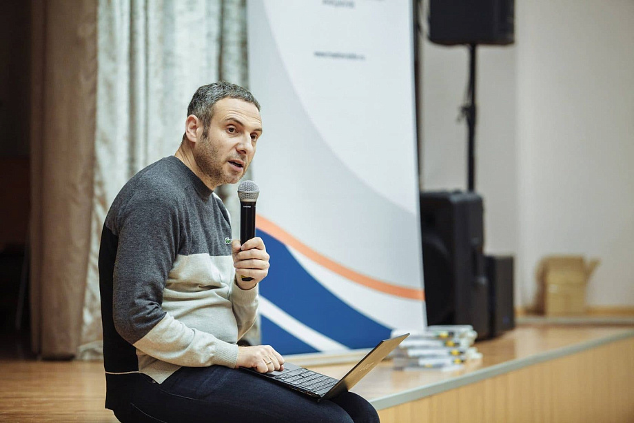 Леонид Клейн в Калининграде. Премьера лекции: "Федор Достоевский vs.  Лев Толстой: главные сапер и архитектор русской литературы"