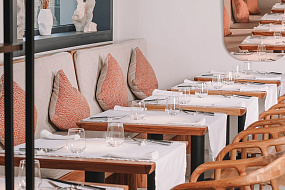 Moreca Seafood & Wine rest