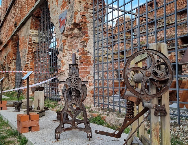 Замок Бранденбург