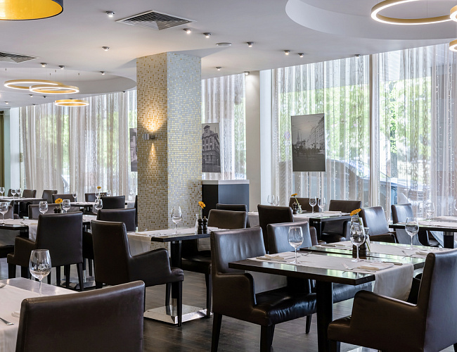 Brasserie de Verres en Vers / Брассери дэ Вэрр ан Вэр