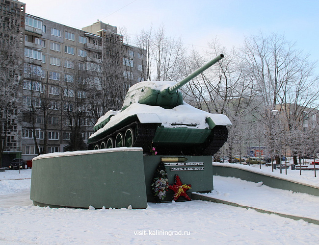 Памятник «Героям-танкистам» 