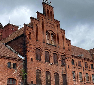 «Путь в Средневековье» три замка в одной экскурсии 