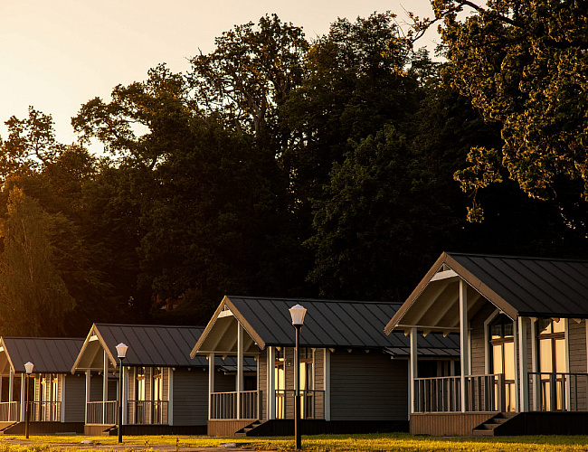 Глэмпинг «Замок Романовски»