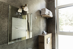 Whale apart / Вэйл Апарт