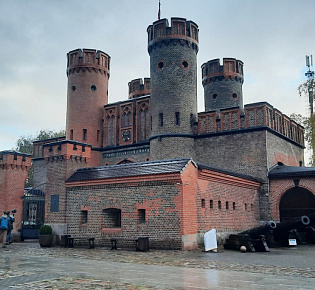 Фридрихсбургские ворота