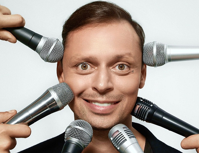 Виктор Комаров