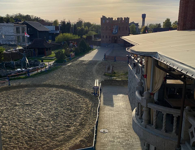 Рыцарский вечер в замке Нессельбек с ужином и рыцарским шоу