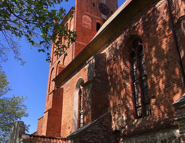 Кирха Тарау