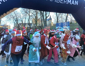 Забег Дедов Морозов в Янтарном