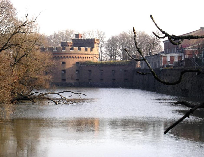 «Форты Кёнигсберга» или «Город-крепость»