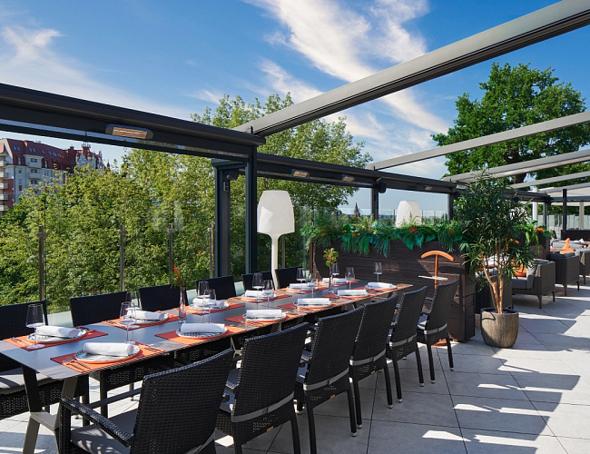 Ресторан Hoffmann / Летний ресторан Hoffmann Terrace