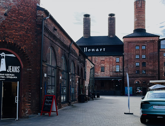 Бренд джинсовой одежды «Mayku Jeans»