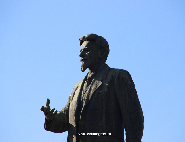 Памятник М.И. Калинину