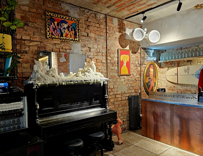 Бар «Bus Station»