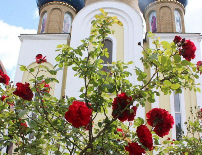 Собор Трех Святителей в честь святых Василия Великого, Григория Богослова, Иоанна Златоуста