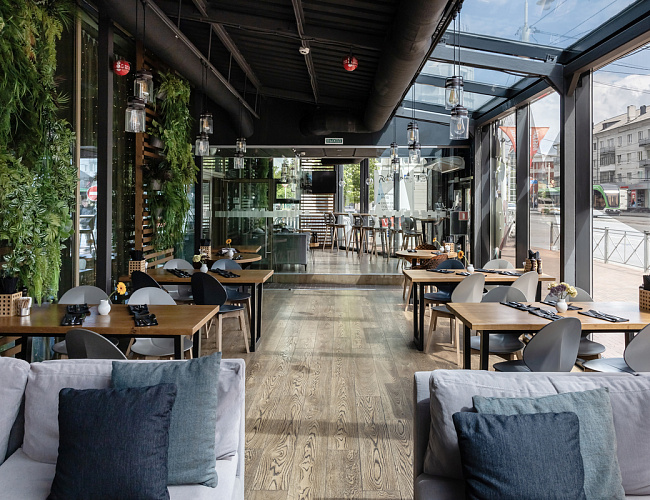 Brasserie de Verres en Vers / Брассери дэ Вэрр ан Вэр