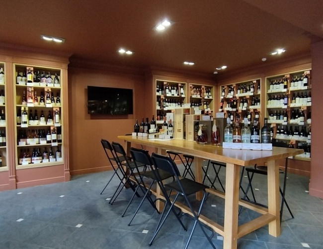 Винный магазин «Joia»