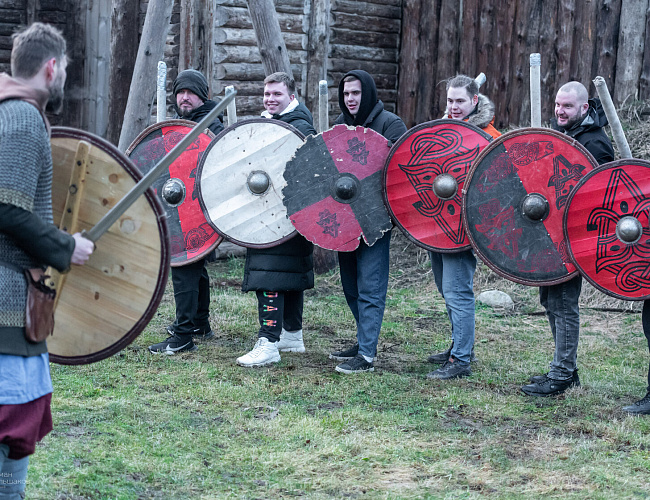 Турнир трёх мечей