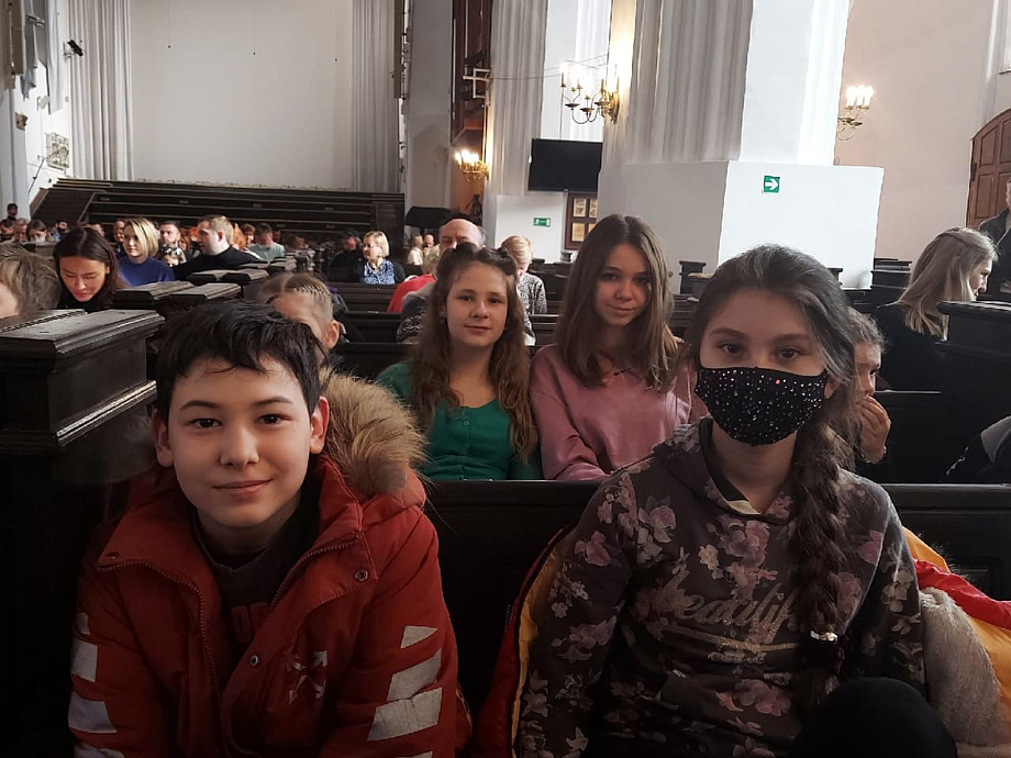 Первые школы приняли участие в проекте "Попробуй!" Кафедрального собора Первые школы приняли участие в проекте "Попробуй!" Кафедрального собора