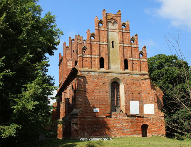 Кирха Тарау